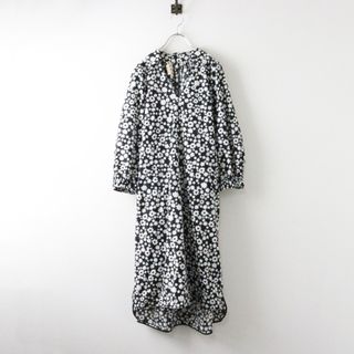 マルニ(MARNI)のJPタグ 2025SS マルニ MARNI ギャザースリーブフラワーワンピース 40/ブラック 花柄 ドレス コットン Vネック イタリア製【2400014532050】(その他)
