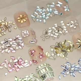 【特価商品】ネイル ラインストーン18種類 ガラスクリスタルホワイトネイルチャー(ネイルケア)