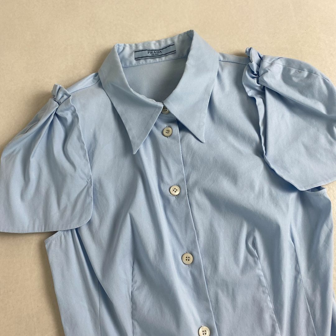 PRADA - PRADA 2005 半袖シャツ パフスリーブ PRADA - プラダ 半袖シャツ パフスリーブ ベイビーブルー PRADA