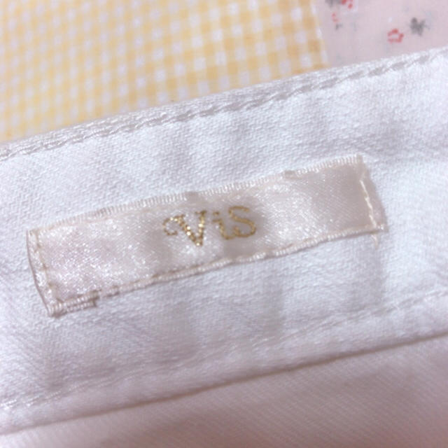 ViS(ヴィス)の白デニム 白パンツ VIS レディースのパンツ(デニム/ジーンズ)の商品写真