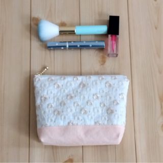 刺繍&倉敷帆布のポーチ　ポケット付き　16cm　ピーチオレンジ　329(ポーチ)