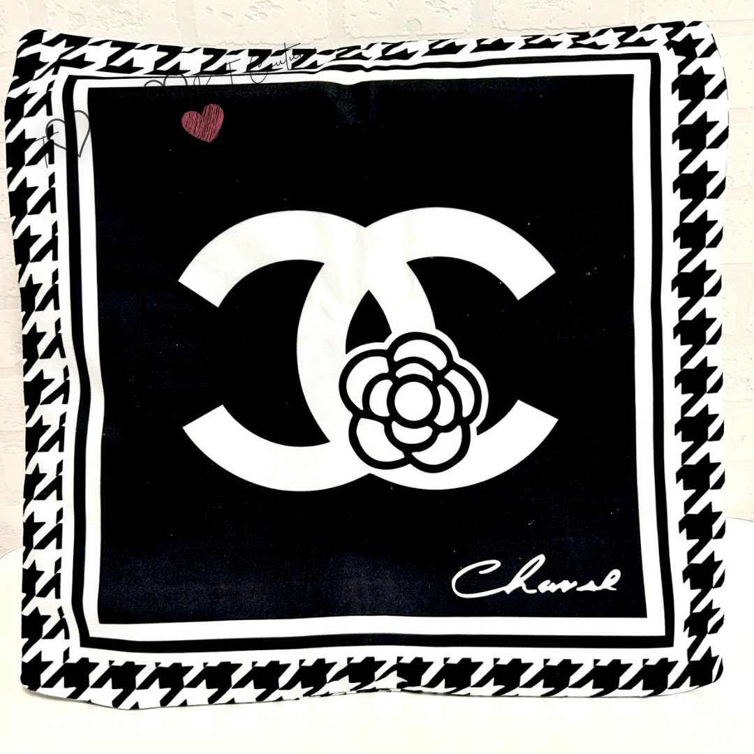 未使用 クッション カバー 1枚 シャネル 保存袋 布袋 非売品 CHANEL CHANEL - CHANEL クッションカバー 正規品 シャネル 保存袋