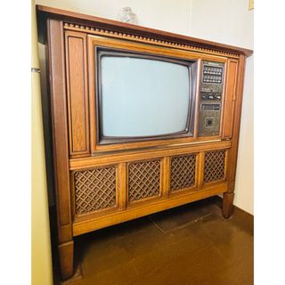 ヒタチ(日立)の昭和レトロ　カラーテレビ（実働品／インテリア／アンティーク） (テレビ)