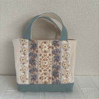 華やかインド刺繍リボントートバッグ（ヴィンテージウォッシュグレー）ブルー花柄