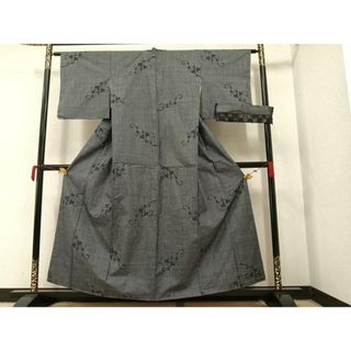 平和屋着物●本場大島紬　一元７マルキ　葡萄唐草　有川絹織物謹製　反端付き　正絹　逸品　未使用　AAAY5637ph(着物)