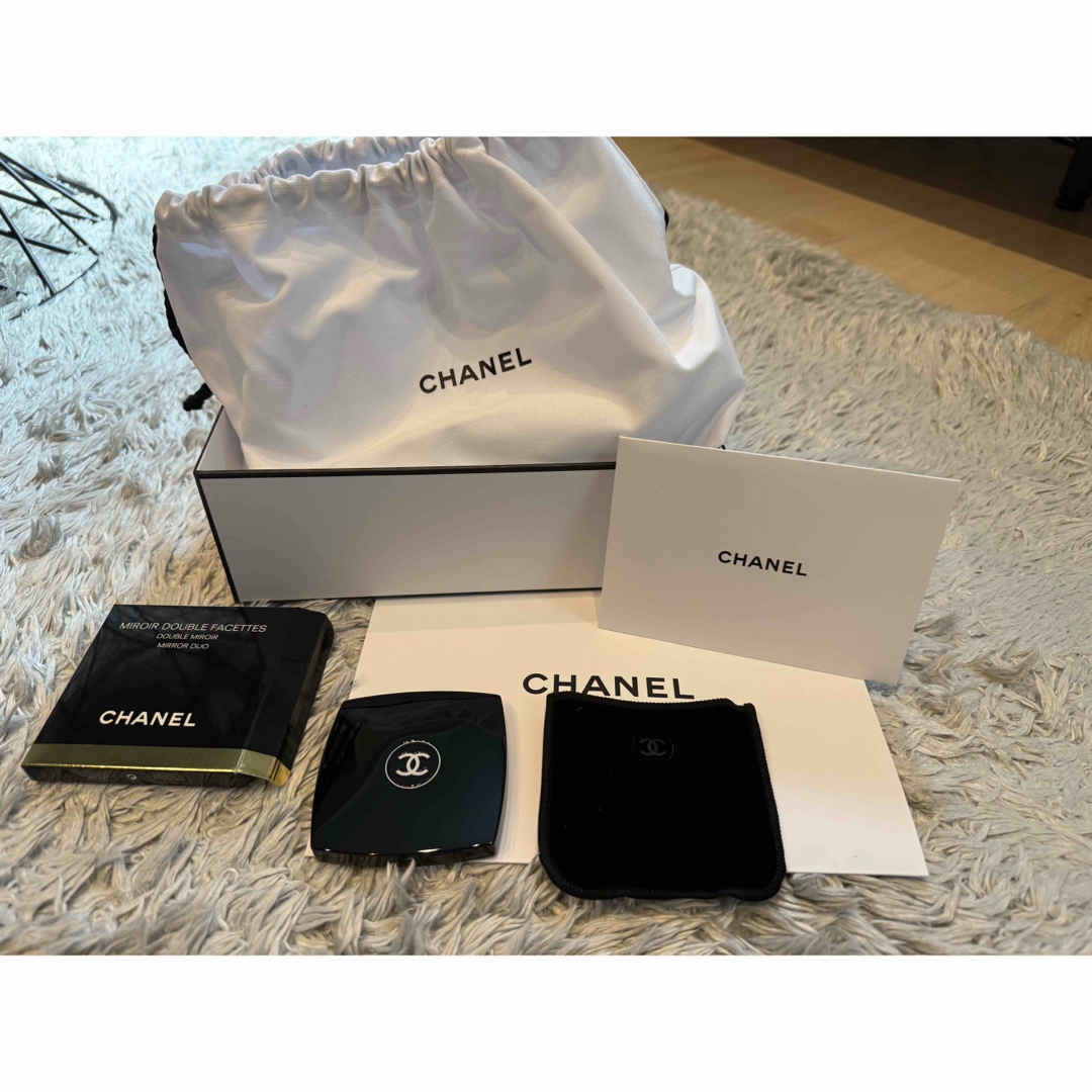 CHANELミラーチャーム&ブレス非売品 CHANEL - CHANEL コンパクトミラーの通販 by さきまみい's shop