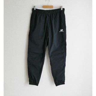 NEW BALANCE ニューバランス　ナイロン ウインドパンツ
