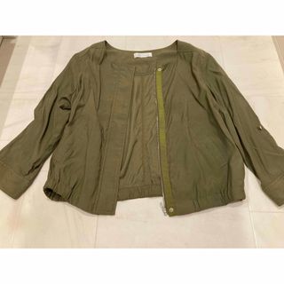ショートブルゾン