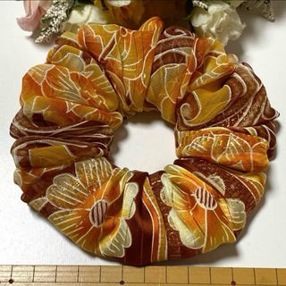 ハンドメイドシュシュ☆花柄ブラウン