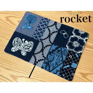 ミナペルホネン(mina perhonen)のハンドメイド パッチワーク ブックカバー 手帳カバー 文庫本 ミナペルホネン 1(ブックカバー)