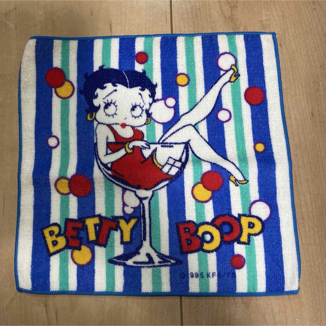 Betty Boop(ベティブープ)の平成レトロ Betty Boop ベティちゃん ミニタオル ハンドタオル 未使用 エンタメ/ホビーのアニメグッズ(タオル)の商品写真