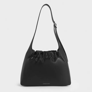チャールズアンドキース(Charles and Keith)の【美品】CHARLES & KEITH ショルダーバッグ ブラック(ショルダーバッグ)