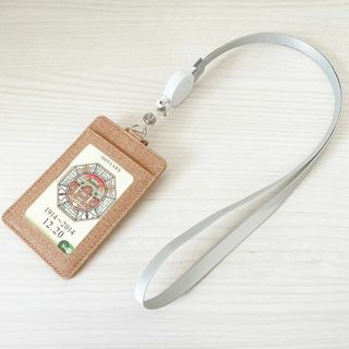パスケース ベージュ 伸縮リール付き 定期入れ カード入れ セキュリティ
