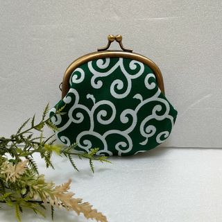 唐草模様のがま口　《緑色》
