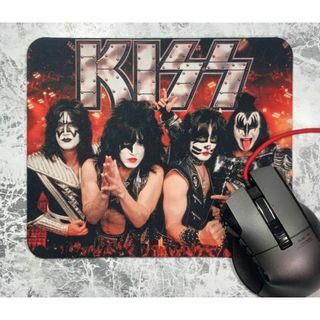 「KISS/キッス　ジーン・シモンズ/ポール・スタンレー　マウスパッド」(ミュージシャン)