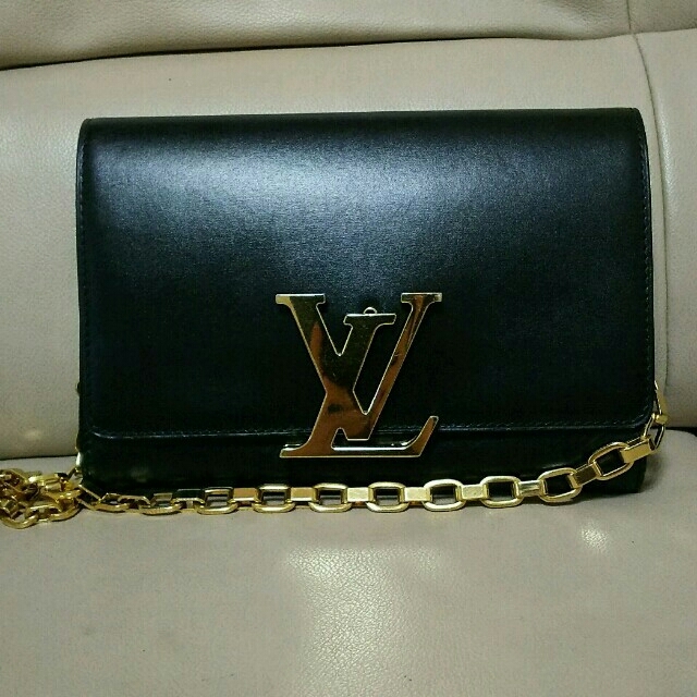 LOUIS VUITTON - 正規品ルイヴィトン ポシェットルイーズ ショルダーの通販 by クレア's shop｜ルイヴィトンならラクマ