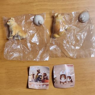 【2個セット】カプセルトイ｢あかねの木彫り　アヒルと犬｣赤柴(茶色の柴犬)(その他)