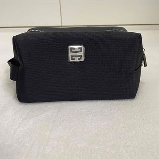 ジバンシィ(GIVENCHY)のGIVENCHY ジバンシー　ブラック ポーチ　ノベルティ　ジッパー (ポーチ)