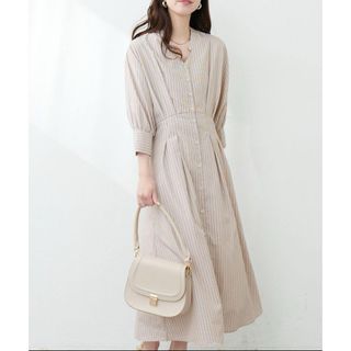 ナイスクラップ(NICE CLAUP)の新品タグ付き　ナチュラルクチュール タックシャツワンピース ナイスクラップ(ロングワンピース/マキシワンピース)