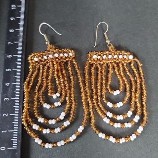 値下げアフリカビーズ ゴールド ホワイピアス(ピアス)