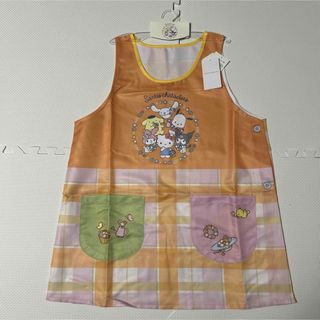 サンリオキャラクター大集合　オレンジ　保育士エプロン　フリーサイズ　新品未使用