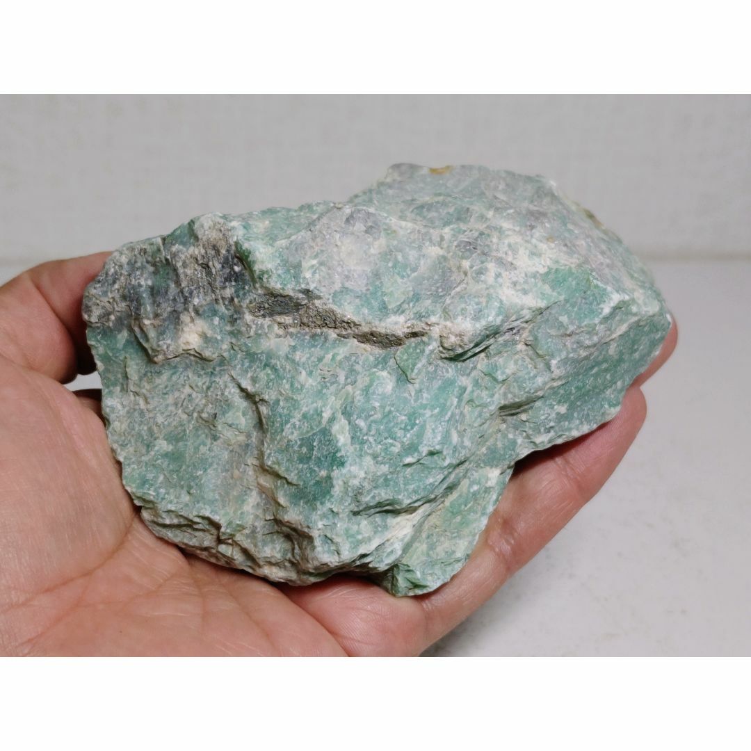 鮮緑 571g 翡翠 ヒスイ 原石 鑑賞石 自然石 誕生石 鉱物 鉱石 水石 淡緑 162g 翡翠 ヒスイ 翡翠原石 鑑賞石 原石 自然石 誕生石