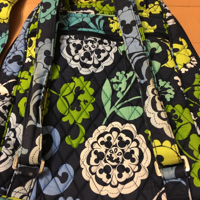 Vera Bradley(ヴェラブラッドリー)のVera Bradley  ディズニー ショルダーのみ レディースのバッグ(リュック/バックパック)の商品写真