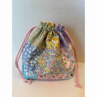 【ハンドメイド】パッチワークのお弁当巾着袋　コップ入れ　小物入れ
