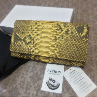 【新品】ダイヤモンドパイソン長財布 かぶせタイプ ヘビ革 蛇革 サン レディース(財布)