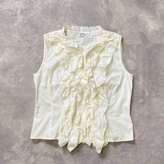フォクシー(FOXEY)のFOXEY フォクシー ノースリーブ シャツ ロゴボタン フリル(シャツ/ブラウス(半袖/袖なし))