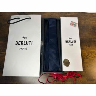 新品　付属品完備 Berluti カリグラフィ ネクタイシルク ネイビー