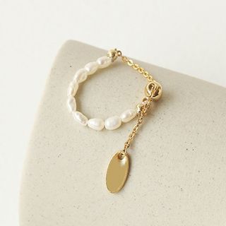 指輪  ゴールド　パール　リング  韓国 フリーサイズ 人気　おしゃれ　上品(リング(指輪))