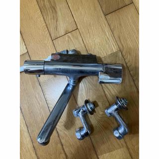 浴室用水栓金具