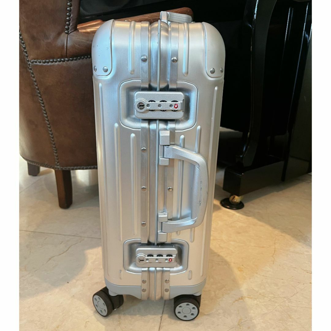 リモワスーツケース 36L 機内持ち込み可 リモワ エッセンシャル キャビン 36L (スーツケース・キャリー