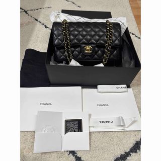 シャネル(CHANEL)のCHANELマトラッセ25、キャビア、定番ブラック、未使用に近い(ショルダーバッグ)