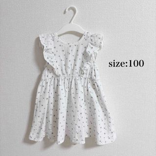 子供服 しまむら ノースリーブ ワンピース ホワイト 花柄 白 100 完売品