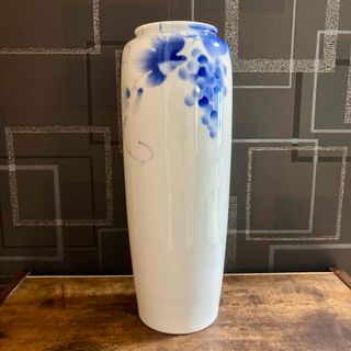 フカガワセイジ(深川製磁)の新品未使用　深川製磁　ブルーワイナリー　９号花生　花瓶　有田焼　専用箱付き　花器(花瓶)