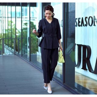 ルイルエブティック(RUIRUE BOUTIQUE)の【美品】ルイルエブティックタックペプラムジャケット&パンツセットアップ上下セット(スーツ)