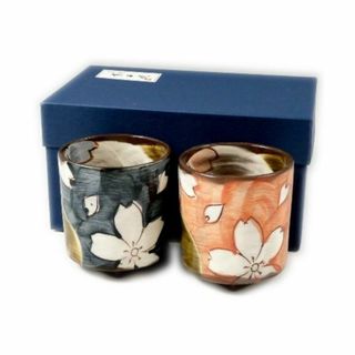 【新着商品】有田焼 菊祥窯 織部濃桜 組湯呑(夫婦湯呑) 20805(その他)