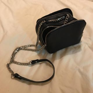 ザラ(ZARA)の《美品》ZARA ブラック チェーン ショルダーバッグ ポシェット(ショルダーバッグ)