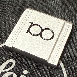 ライカ ホットシューカバー 100 YEARS OF LEICAシルバークローム