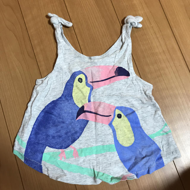 Old Navy(オールドネイビー)のOLD VAVY タンクトップ キッズ/ベビー/マタニティのキッズ服女の子用(90cm~)(Tシャツ/カットソー)の商品写真