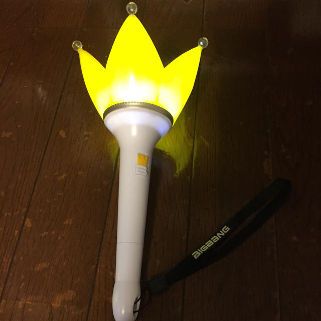 BIGBANG ペンライト　白 BIGBANG - BIGBANGペンライト白 BIGBANG ペンライト白の通販 by