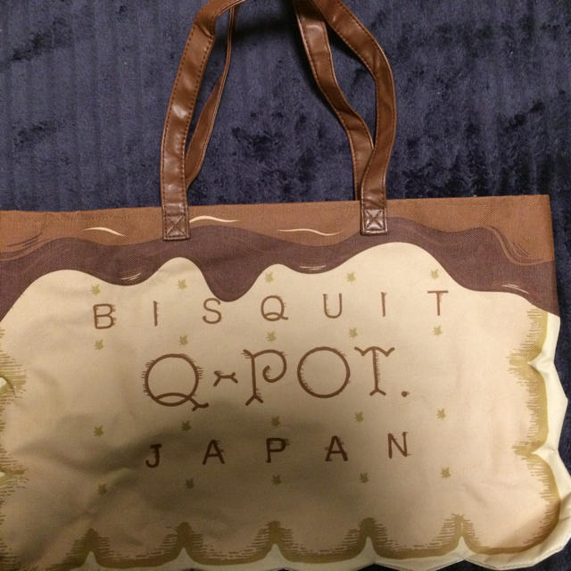 Q-pot.(キューポット)のQ-pot トートバッグ♬*.+゜ビスケット マチなし レディースのバッグ(トートバッグ)の商品写真