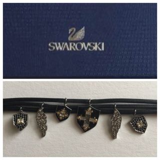 スワロフスキー(SWAROVSKI)の【未使用♫チャームが揺れる】SWAROVSKI スワロフスキー ブレスレット(ブレスレット/バングル)