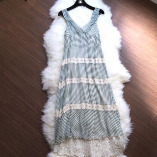 ビーシービージーマックスアズリア(BCBGMAXAZRIA)のBCBG MAXAZIA♡シルク100% サイズ4 ワンピース｡♪:*°(ひざ丈ワンピース)