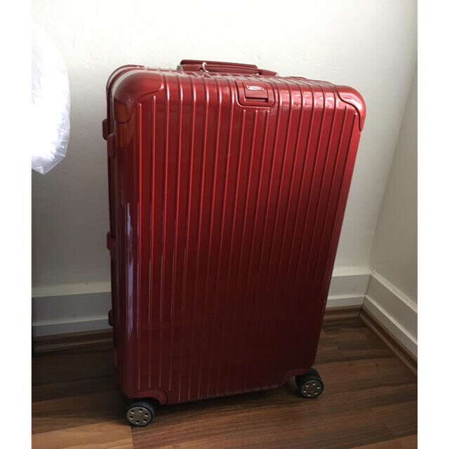 RIMOWA(リモワ)のRimowa Salsa Delux, Oriental Red87L レディースのバッグ(スーツケース/キャリーバッグ)の商品写真