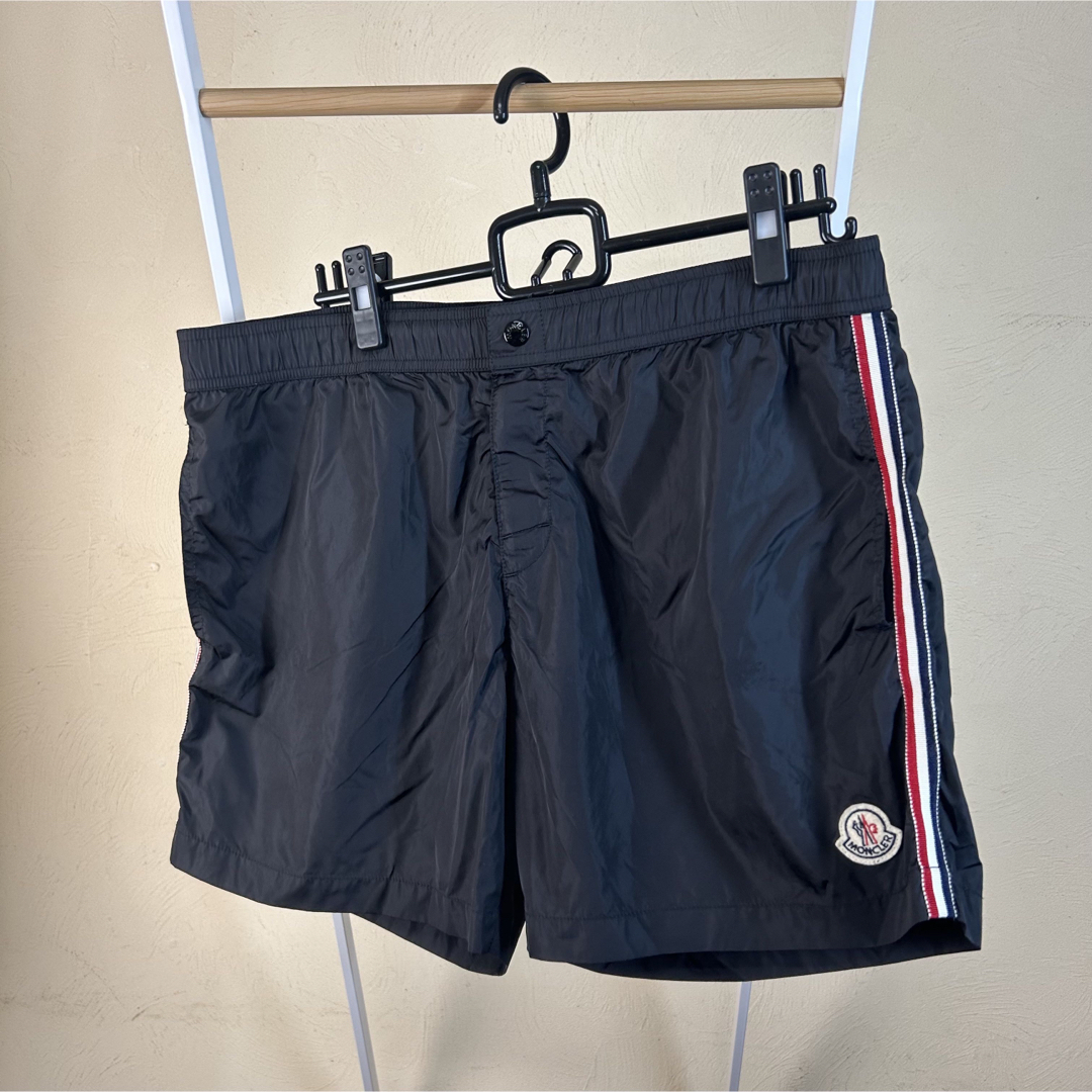 【美品】MONCLERモンクレールショートパンツ黒L MONCLER - 【美品】 MONCLER モンクレール ショートパンツハーフ