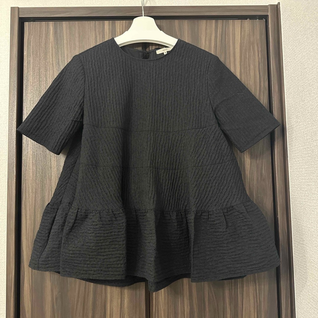 【未使用】yori フクレティアードブラウス38 ブラック Drawer - 【美品】yori フクレティアードブラウス38 ブラックの