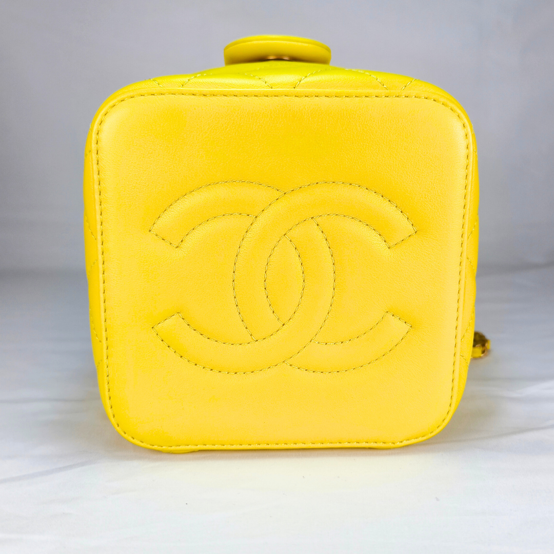 25B 新色【大人気♡】CHANEL マトラッセ バニティー CHANEL シャネル バニティ ブラック GP マトラッセ キャビア